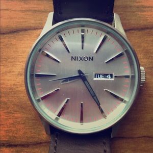 Nixon Men’s Sentry Watch, Brown Leather, Silver